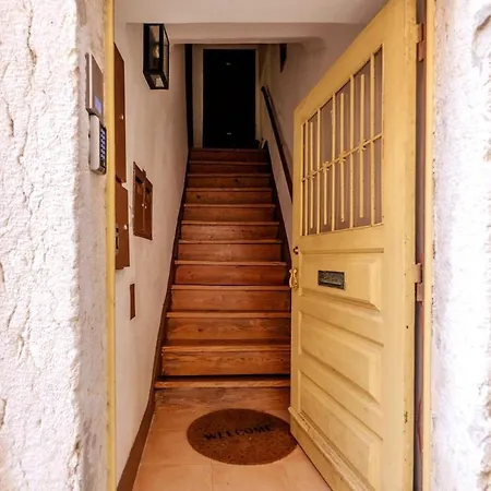 Citadel Crest First Floor Appartamento Lisbona